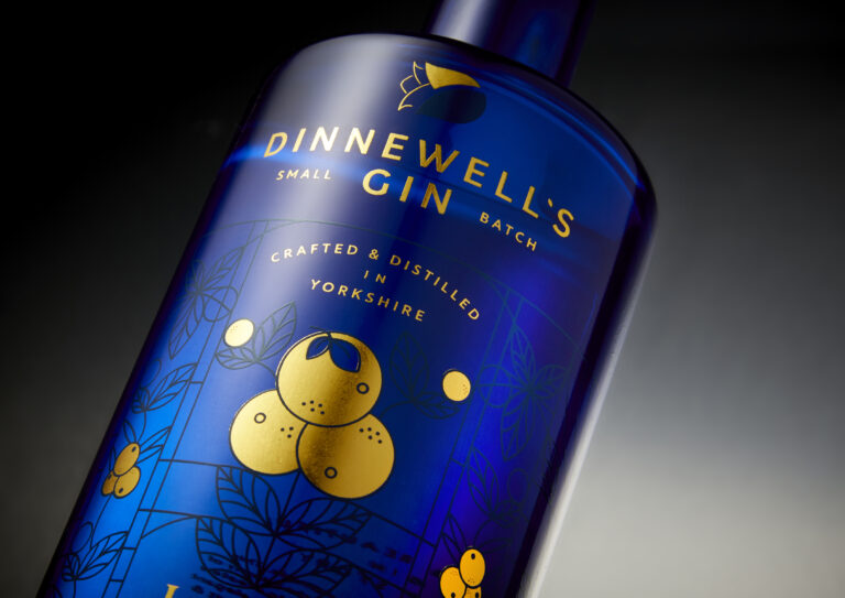 Dinnewells Gin London Dry Label Front (retouched)